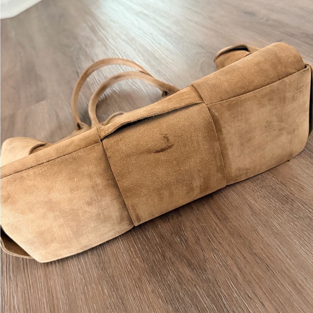 Bottega Veneta Brown Suede Tote Arco - Picture 3 of 7